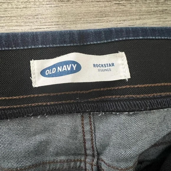 Old Navy Rockstar Jeggings - Picture 3 of 4